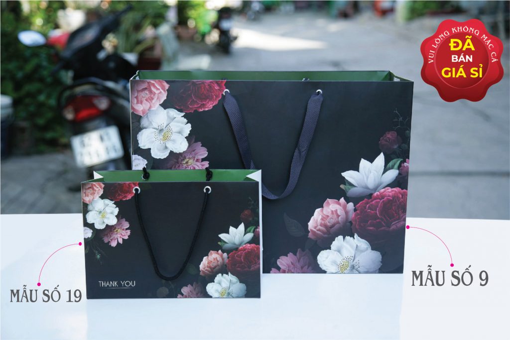 Paper bags with ribbon handles