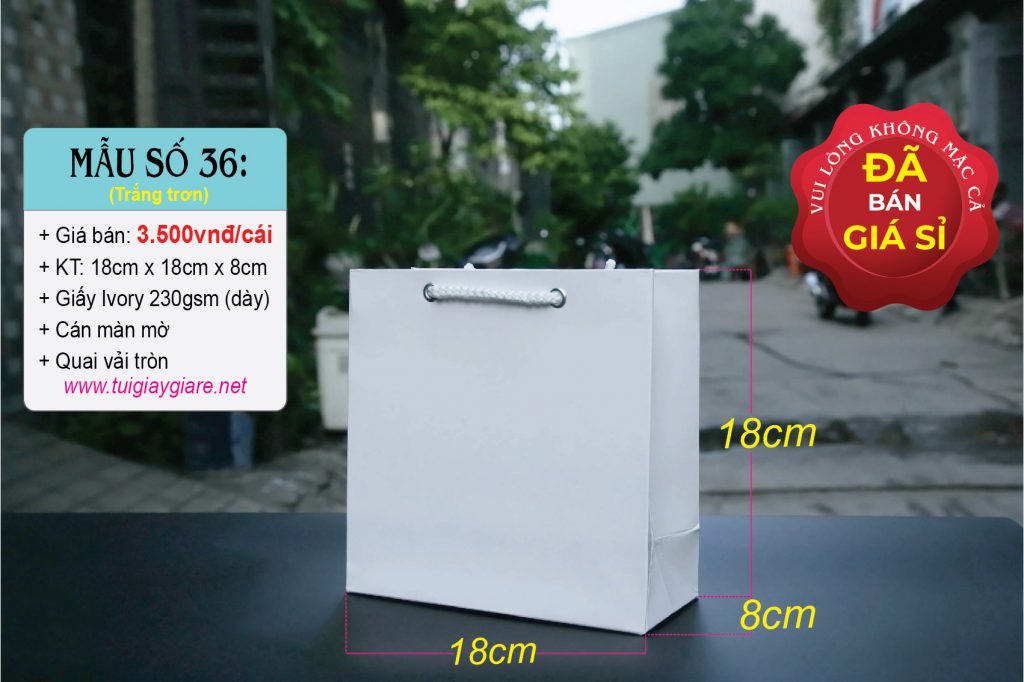Túi giấy đựng quà kích thước 18x18x8
